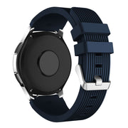 OnePlus Watch 3 silicone band buckle closure in midnight blue